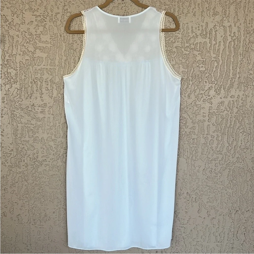 Vintage Vanity Fair Light Blue Nylon Lace Nightgown Robe Set M USA Made